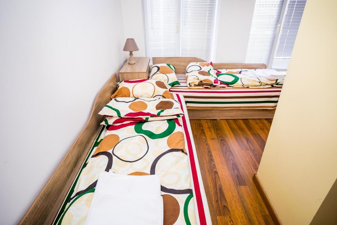 Old City Square Apartment Lovech Bagian luar foto