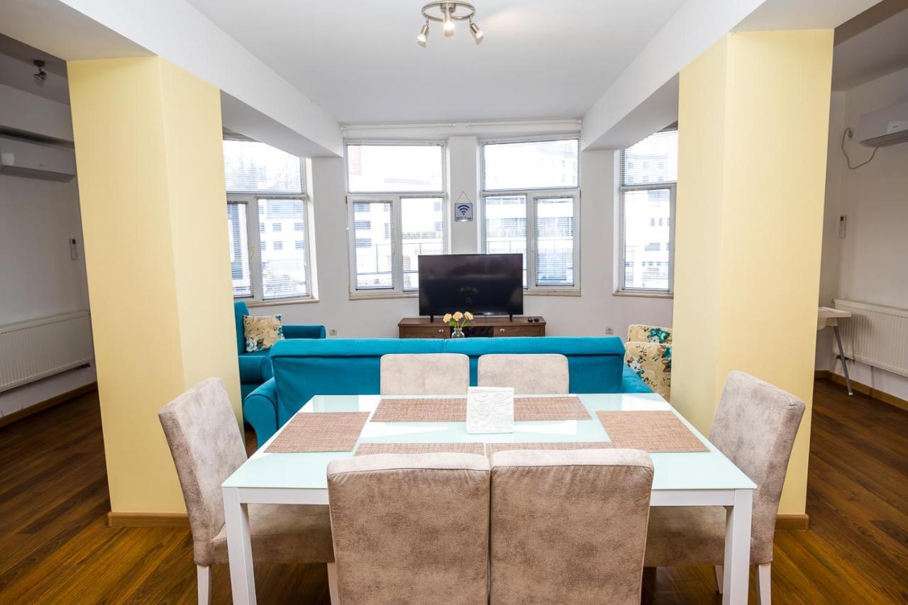 Old City Square Apartment Lovech Bagian luar foto