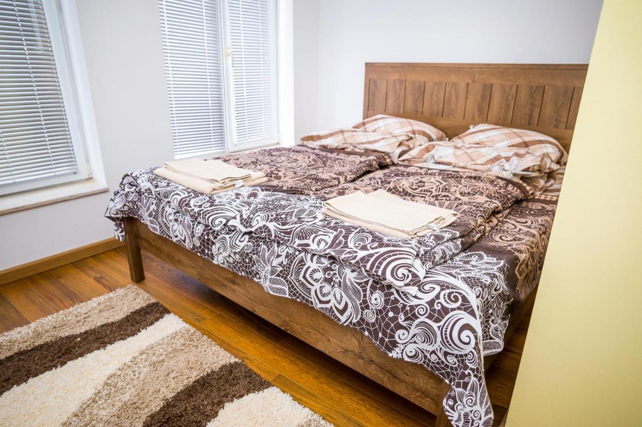 Old City Square Apartment Lovech Bagian luar foto