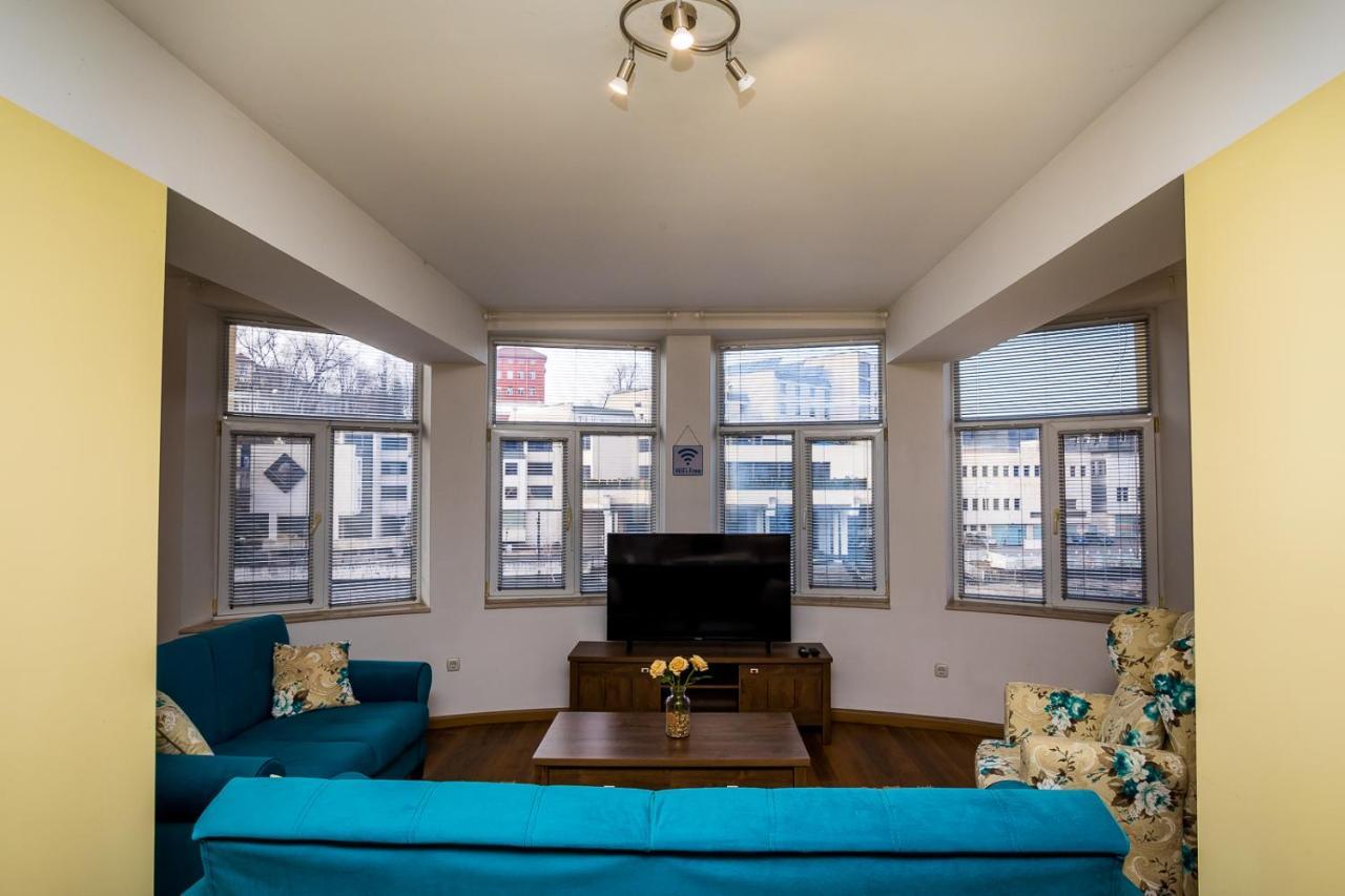 Old City Square Apartment Lovech Bagian luar foto