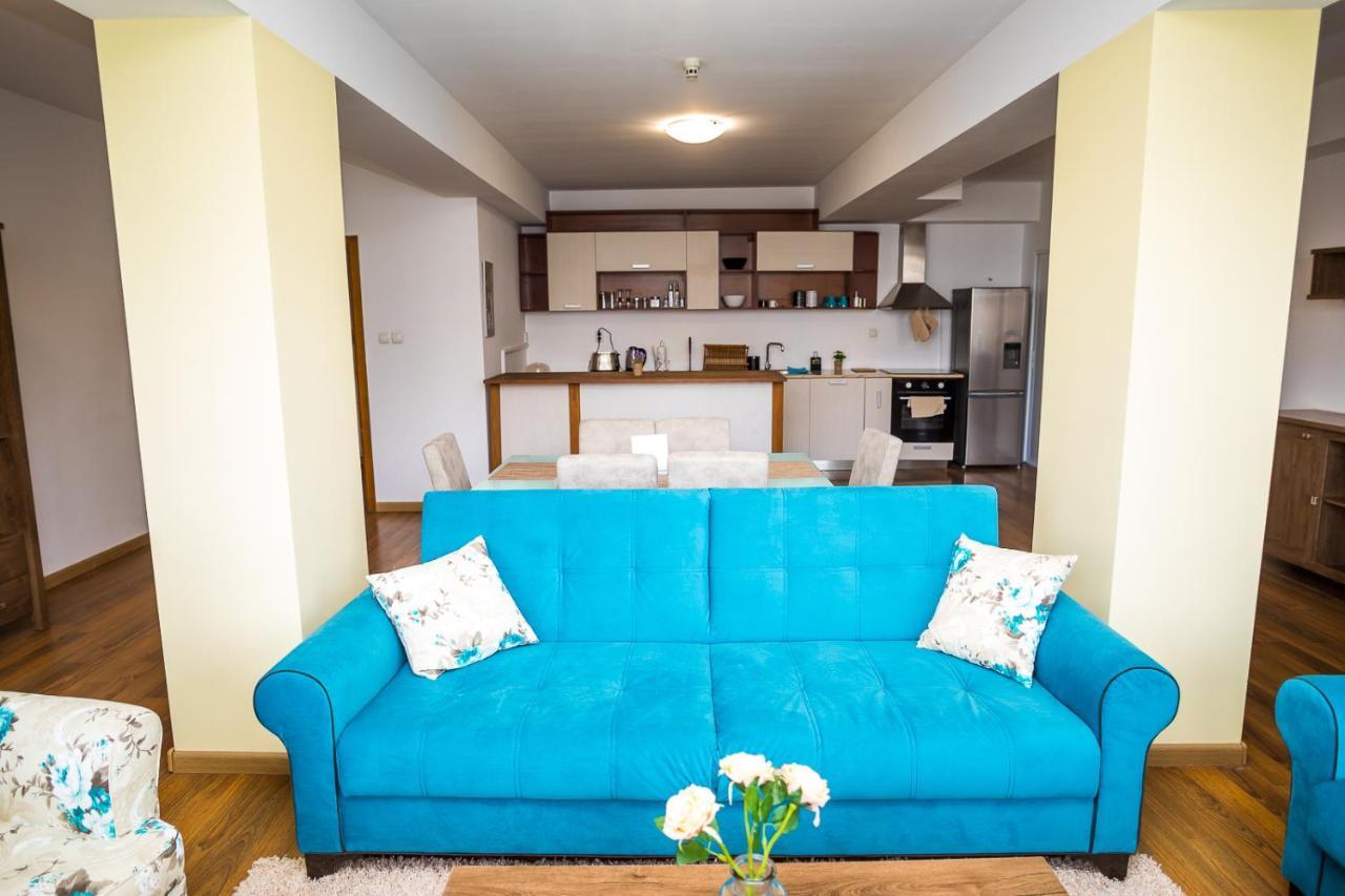 Old City Square Apartment Lovech Bagian luar foto