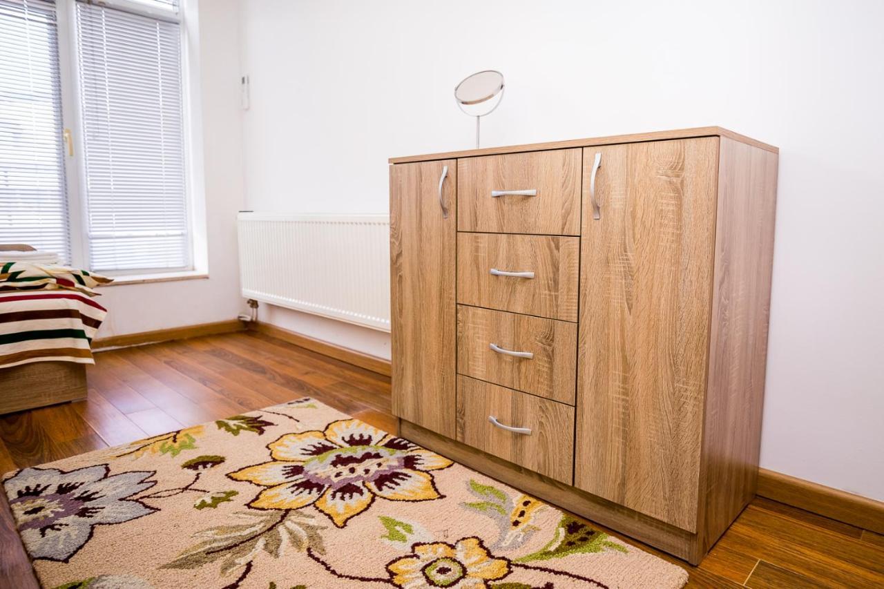 Old City Square Apartment Lovech Bagian luar foto